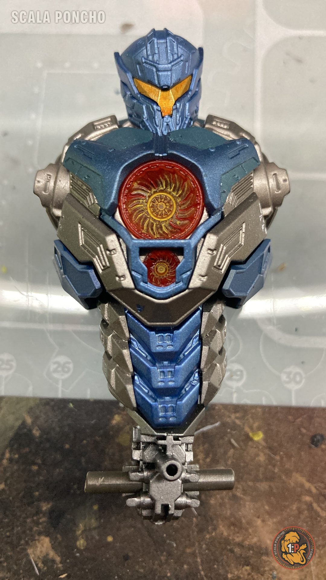 Gipsy Avenger upper body with metallic-blue armour, head and reactor fitted