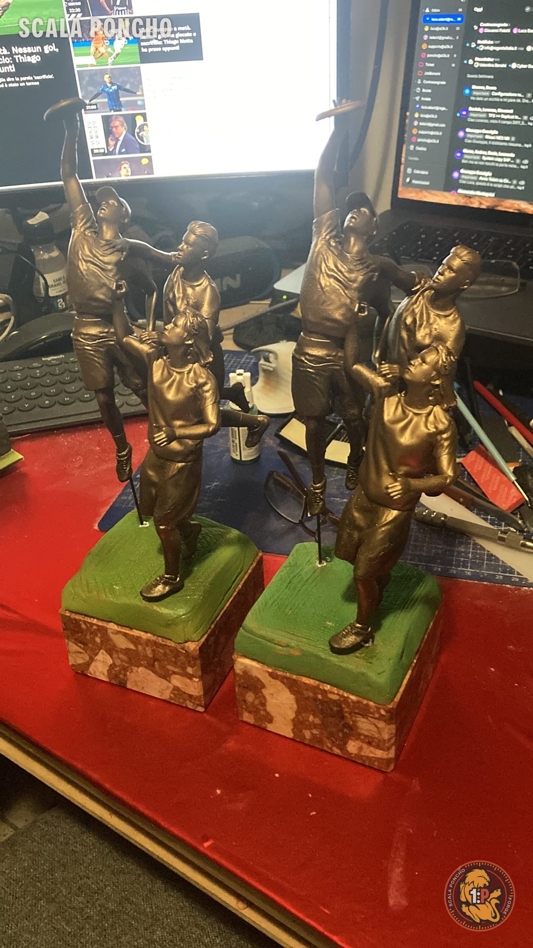 Trofei su misura: l’ultimate frisbee in resina e bronzo finto